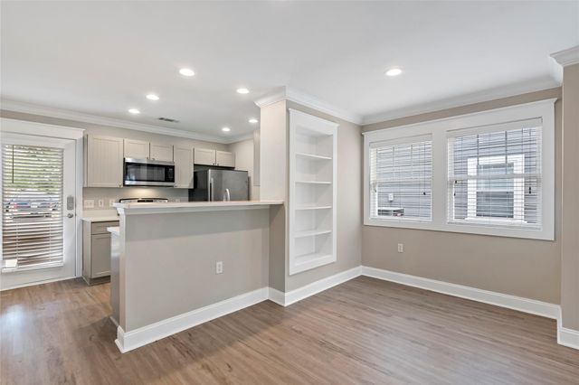 1725 Harvey Mitchell Parkway S 1112, College Station, TX 77840