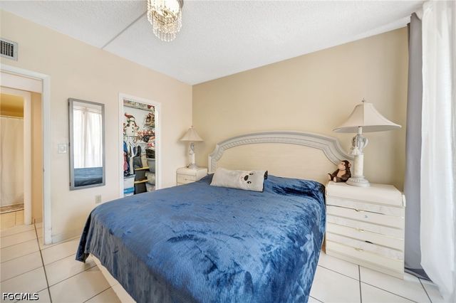 14154 Kendale Lakes CIR, Miami, FL 33183