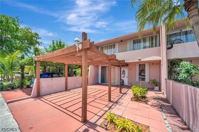 14154 Kendale Lakes CIR, Miami, FL 33183