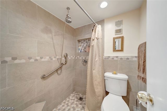 14154 Kendale Lakes CIR, Miami, FL 33183