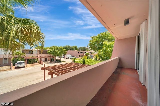 14154 Kendale Lakes CIR, Miami, FL 33183