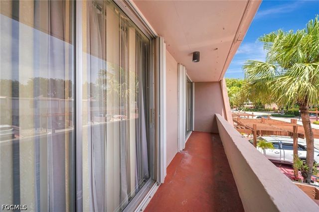 14154 Kendale Lakes CIR, Miami, FL 33183