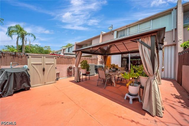 14154 Kendale Lakes CIR, Miami, FL 33183