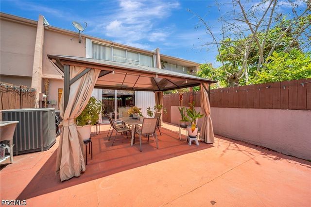 14154 Kendale Lakes CIR, Miami, FL 33183