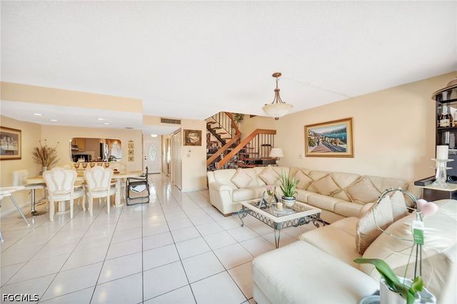14154 Kendale Lakes CIR, Miami, FL 33183