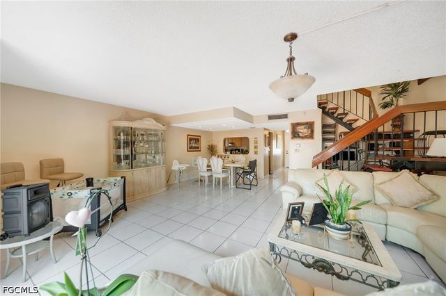 14154 Kendale Lakes CIR, Miami, FL 33183
