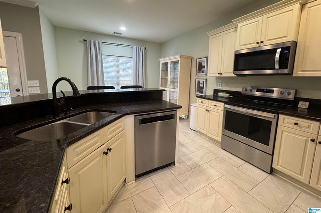 404 BENT CREEK TRACE, Chelsea, AL 35043