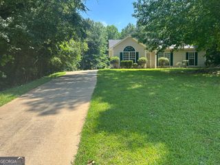 446 Hampton Green Drive, Lagrange, GA 30240