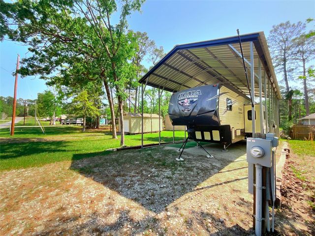 642 Kingwood Drive, Trinity, TX 75862