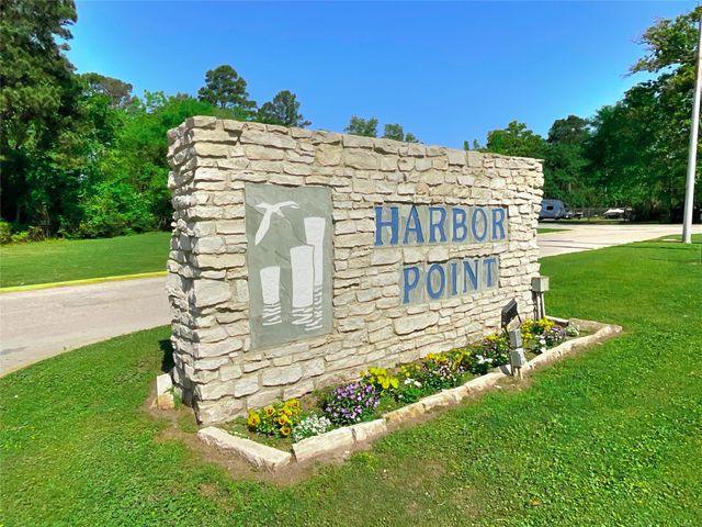 642 Kingwood Drive, Trinity, TX 75862