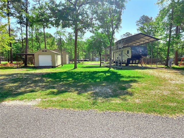 642 Kingwood Drive, Trinity, TX 75862