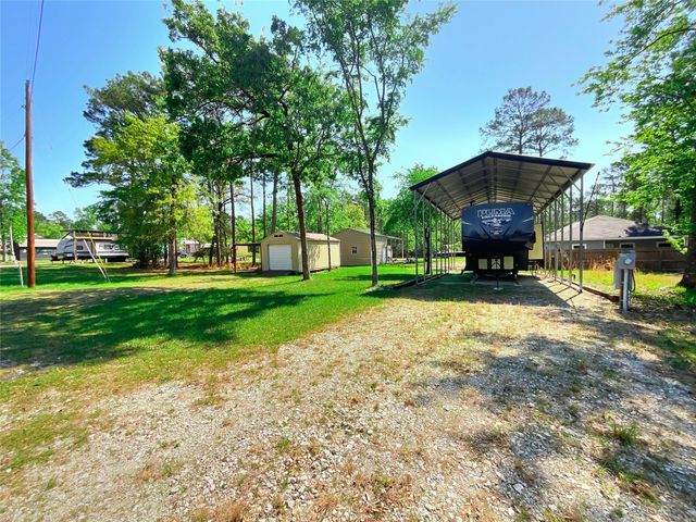 642 Kingwood Drive, Trinity, TX 75862