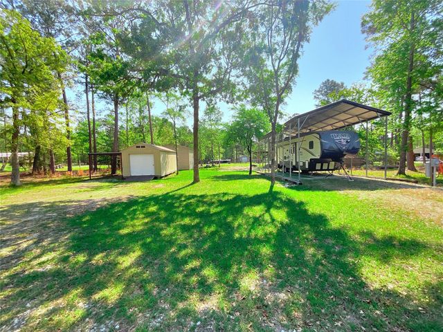 642 Kingwood Drive, Trinity, TX 75862