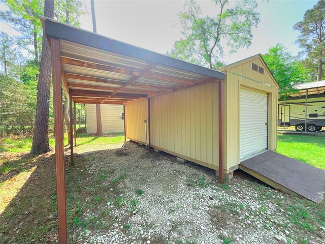 642 Kingwood Drive, Trinity, TX 75862