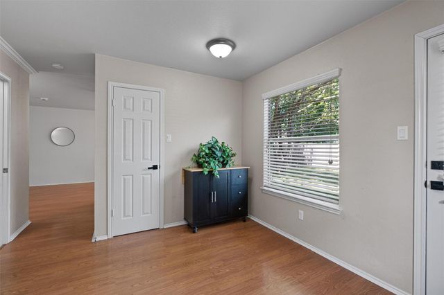 1406 Green Terrace DR, Round Rock, TX 78664