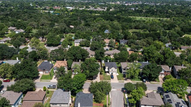 1406 Green Terrace DR, Round Rock, TX 78664