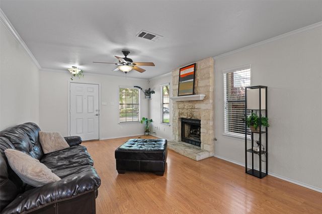 1406 Green Terrace DR, Round Rock, TX 78664