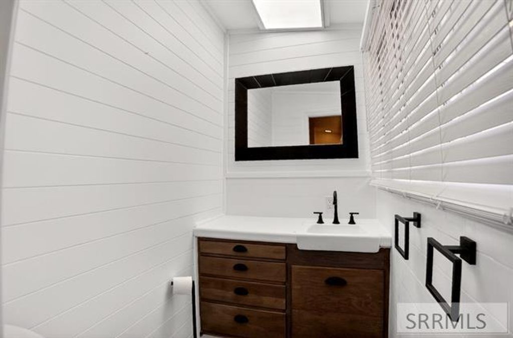 Image 10 of property listing at 600 Curtis Street, Blackfoot, ID 83221