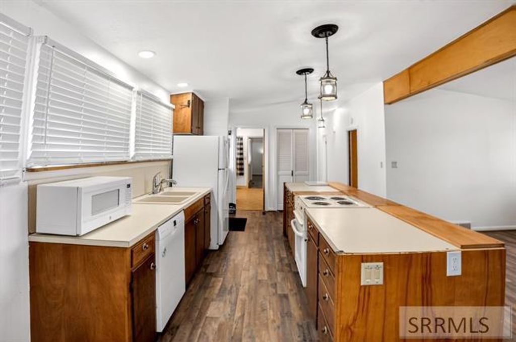 Image 5 of property listing at 600 Curtis Street, Blackfoot, ID 83221