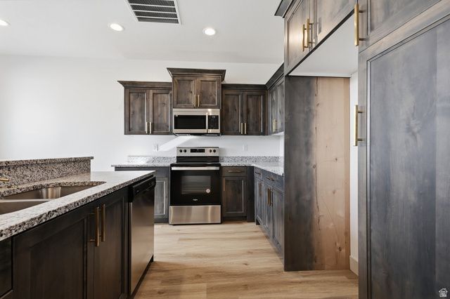 858 E 250 N, Hyrum, UT 84319