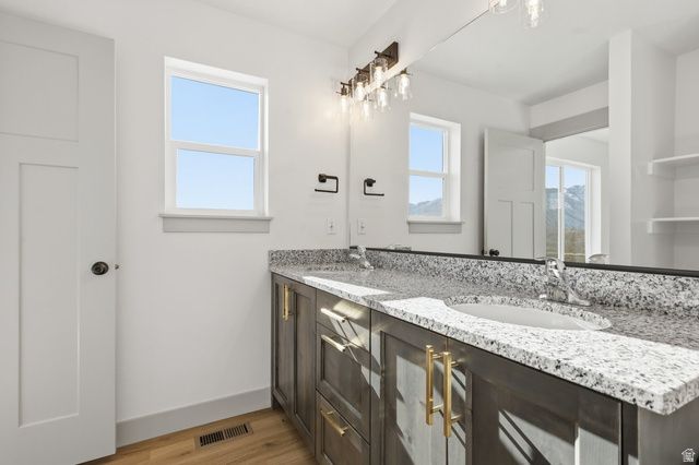 858 E 250 N, Hyrum, UT 84319