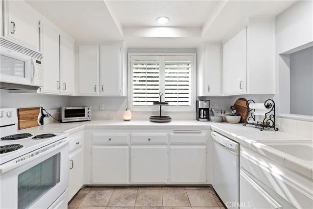 563 Wayland Court, Claremont, CA 91711