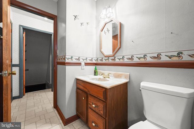 112 REMBRANDT DR, Lancaster, PA 17603