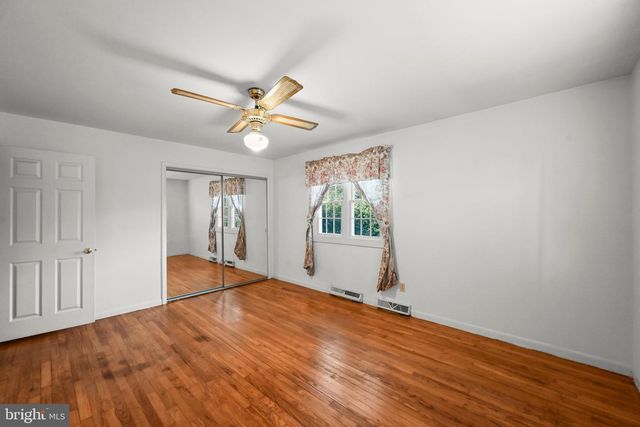 112 REMBRANDT DR, Lancaster, PA 17603