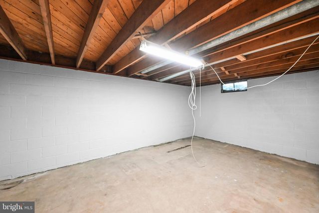 112 REMBRANDT DR, Lancaster, PA 17603