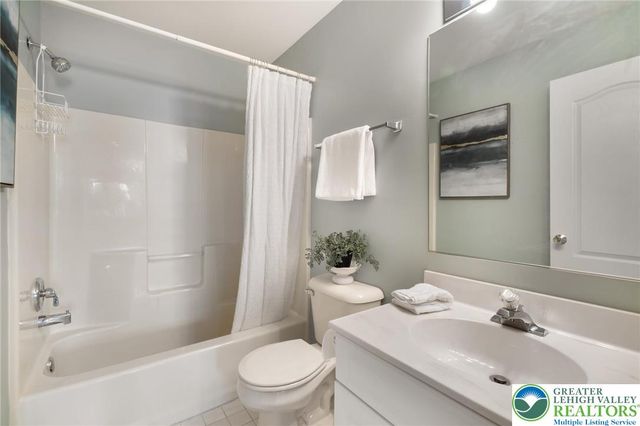 249 Ridings Circle, Macungie Boro, PA 18062