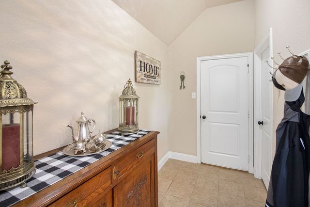 1111 Yukon Boulevard, Waxahachie, TX 75167