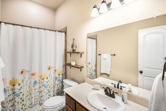 1111 Yukon Boulevard, Waxahachie, TX 75167