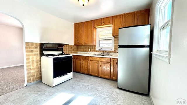 634 S Prairie Ave, Pueblo, CO 81005