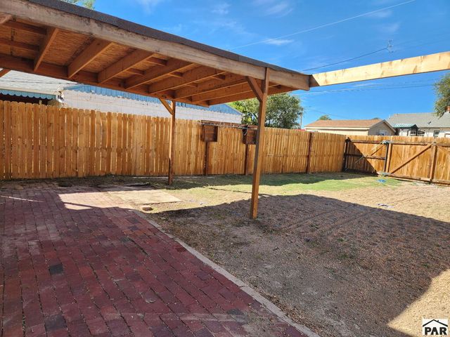 1127 W 16th St, Pueblo, CO 81003