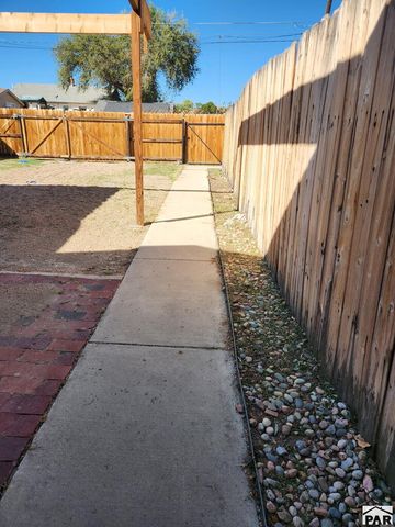 1127 W 16th St, Pueblo, CO 81003