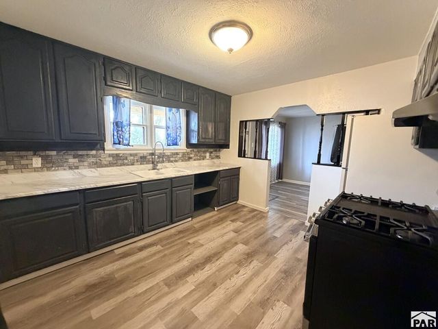 1127 W 16th St, Pueblo, CO 81003