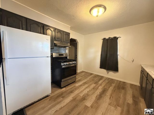 1127 W 16th St, Pueblo, CO 81003