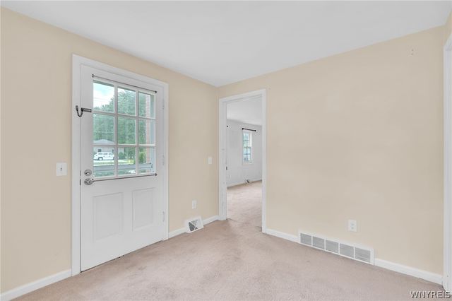 660 North Forest Road, Amherst, NY 14221