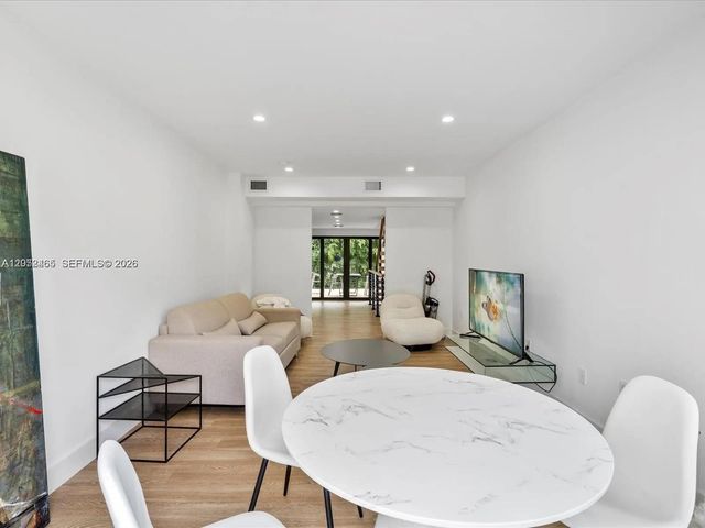 1134 71st Street 3, Miami Beach, FL 33141