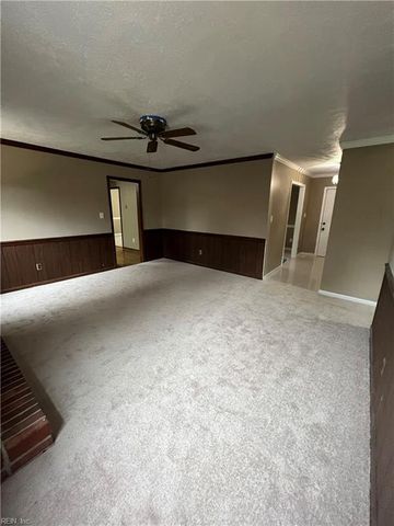 115 Myers RD, Yorktown, VA 23693