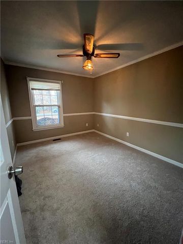 115 Myers RD, Yorktown, VA 23693