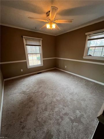 115 Myers RD, Yorktown, VA 23693