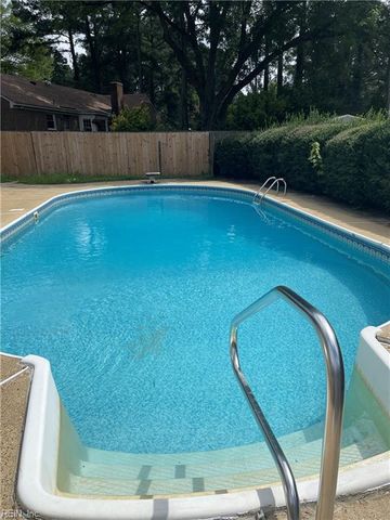 115 Myers RD, Yorktown, VA 23693