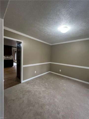 115 Myers RD, Yorktown, VA 23693