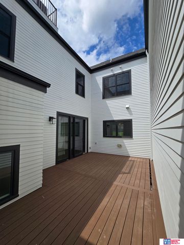 705 Blue Sage Boulevard, Lincoln, NE 68521