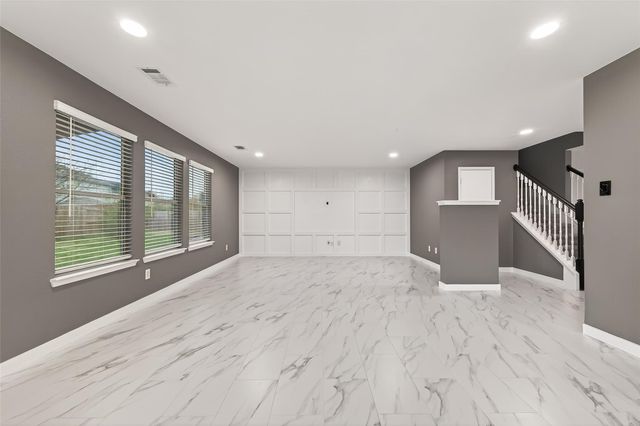 9226 Macmillan Lane, Houston, TX 77083