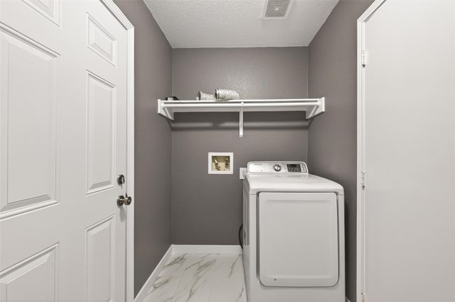 9226 Macmillan Lane, Houston, TX 77083