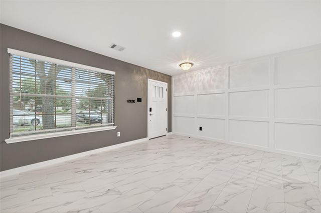 9226 Macmillan Lane, Houston, TX 77083