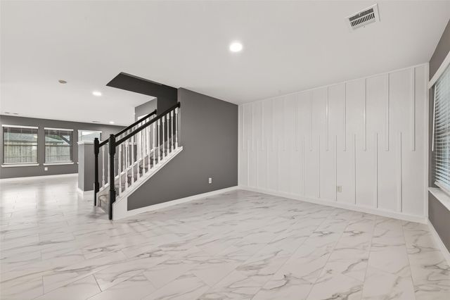 9226 Macmillan Lane, Houston, TX 77083