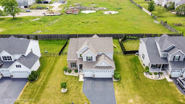 9243 Enstrom Lane, Huntley, IL 60142